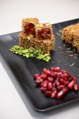 Tel Kadayıf Kaplı Narlı Antep Fıstıklı Lokum