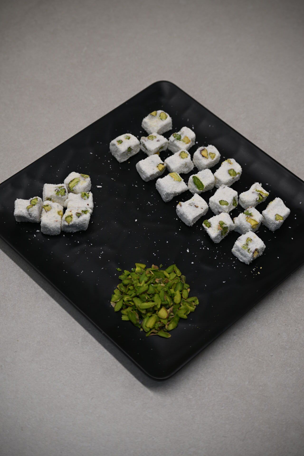 Antep Fıstıklı Sütlü Kuş Lokumu