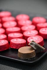 Melodi Hoş Sütlü Çikolata Kırmızı