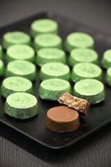 Melodi Hoş Sütlü Antep Fıstıklı Çikolata