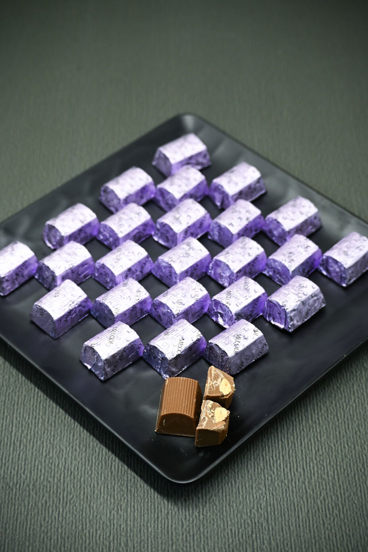 Melodi Baton Bademli Sütlü Çikolata