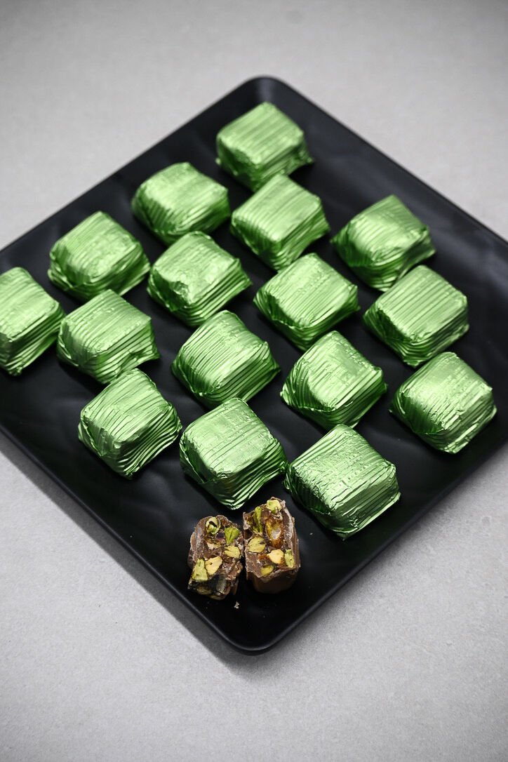 Melodi Yaldızlı Kristal Antep Fıstıklı Krokan